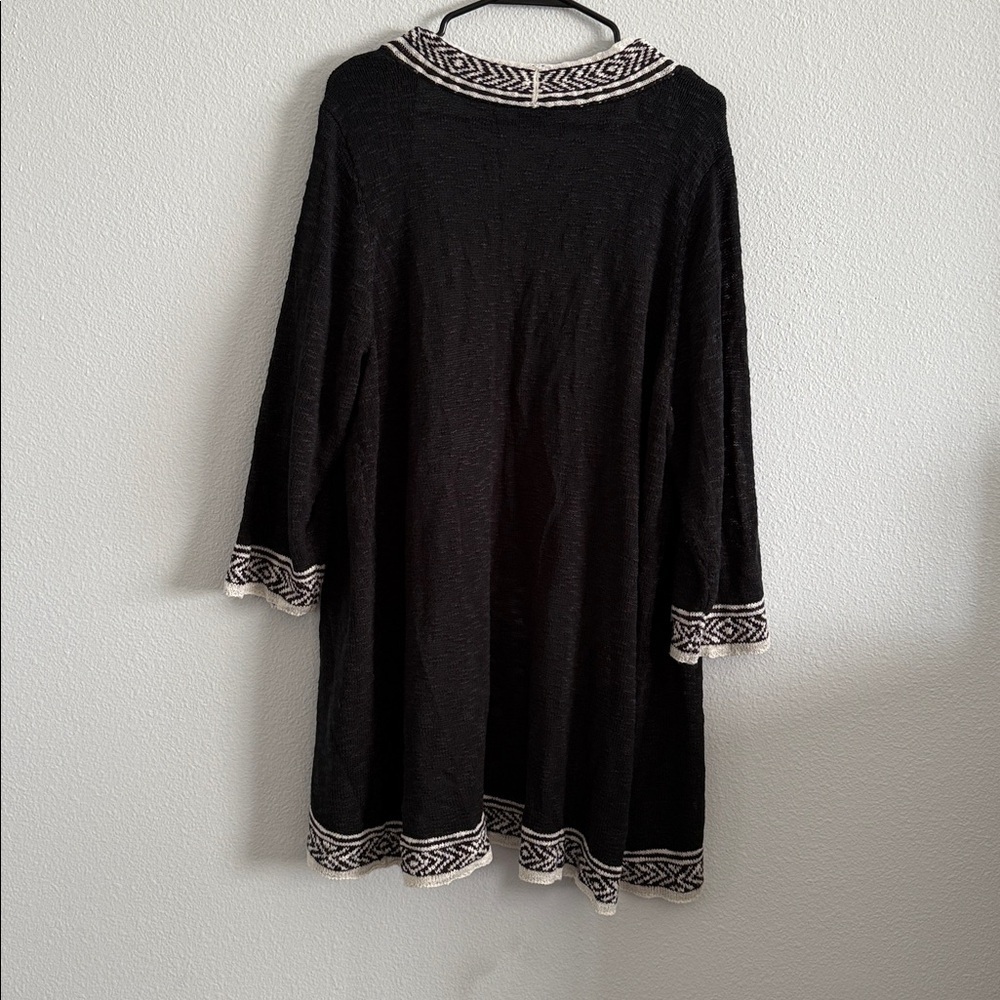 Torrid Black and White Textured Open Front Cardigan Size 3 - Picture 5 of 6